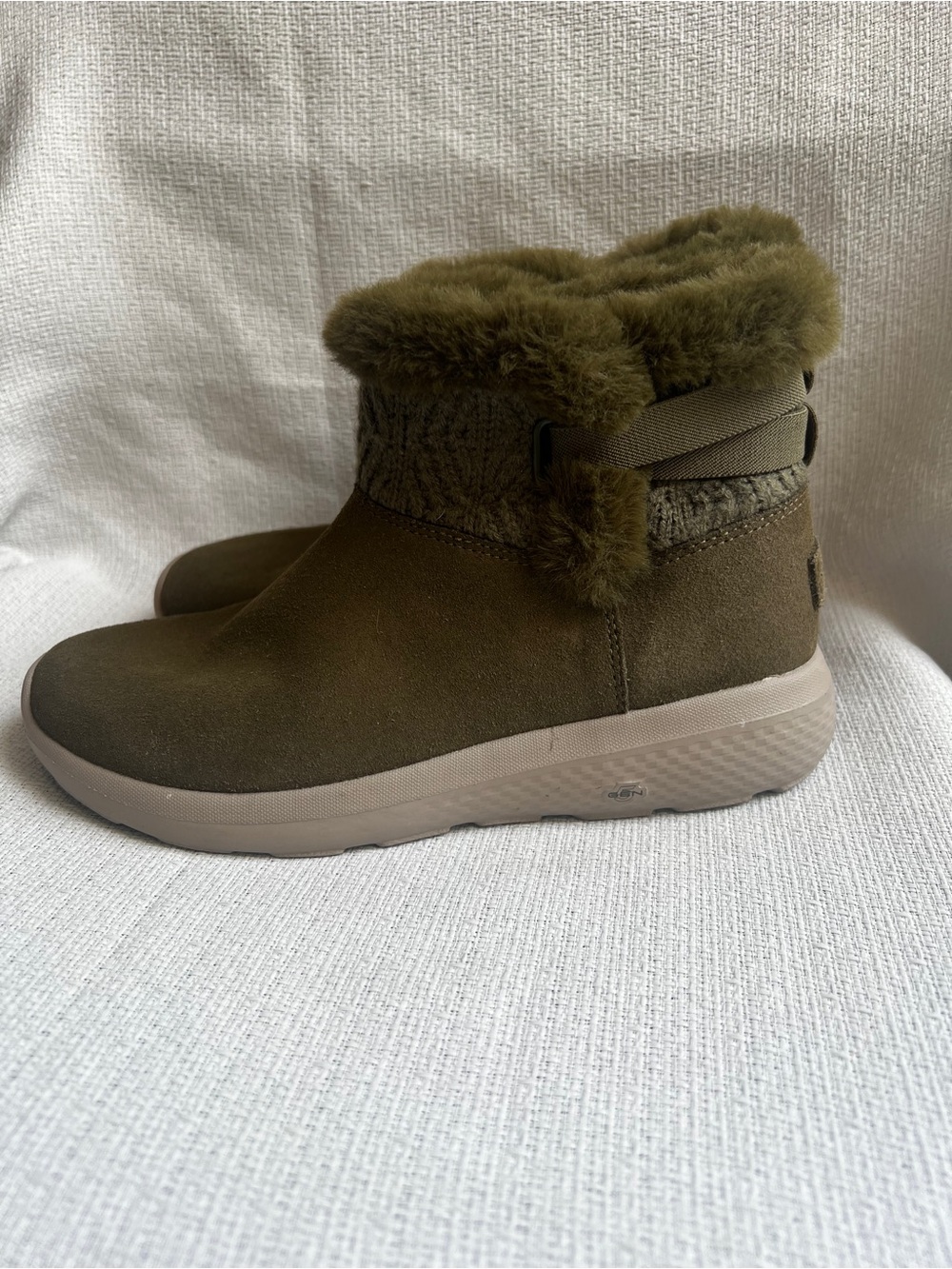 Skechers Olive Faux-Fur Ankle Winter Boots